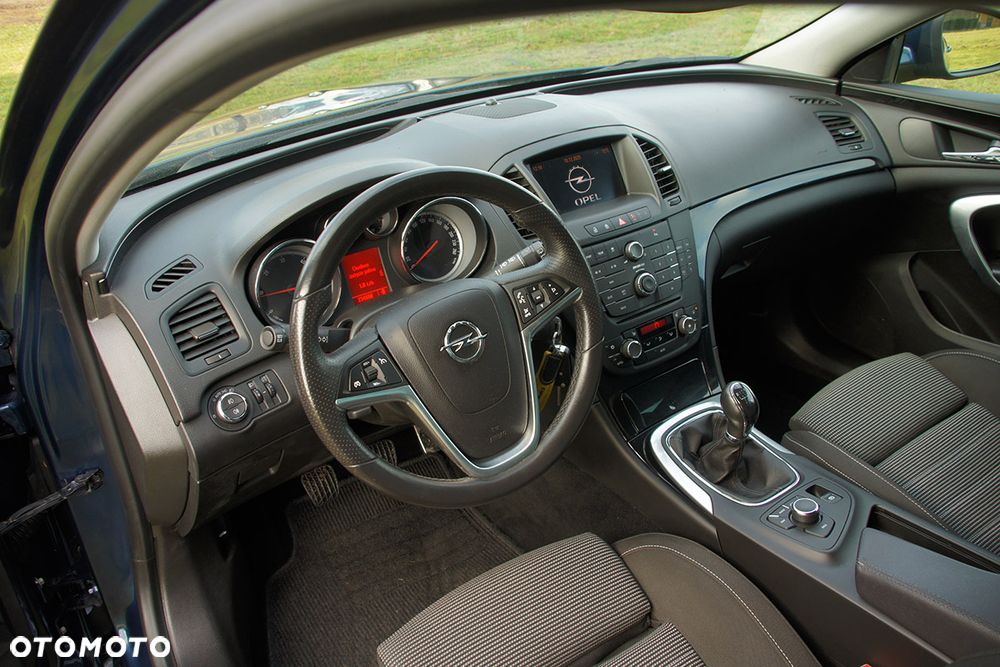 Opel Insignia - 8