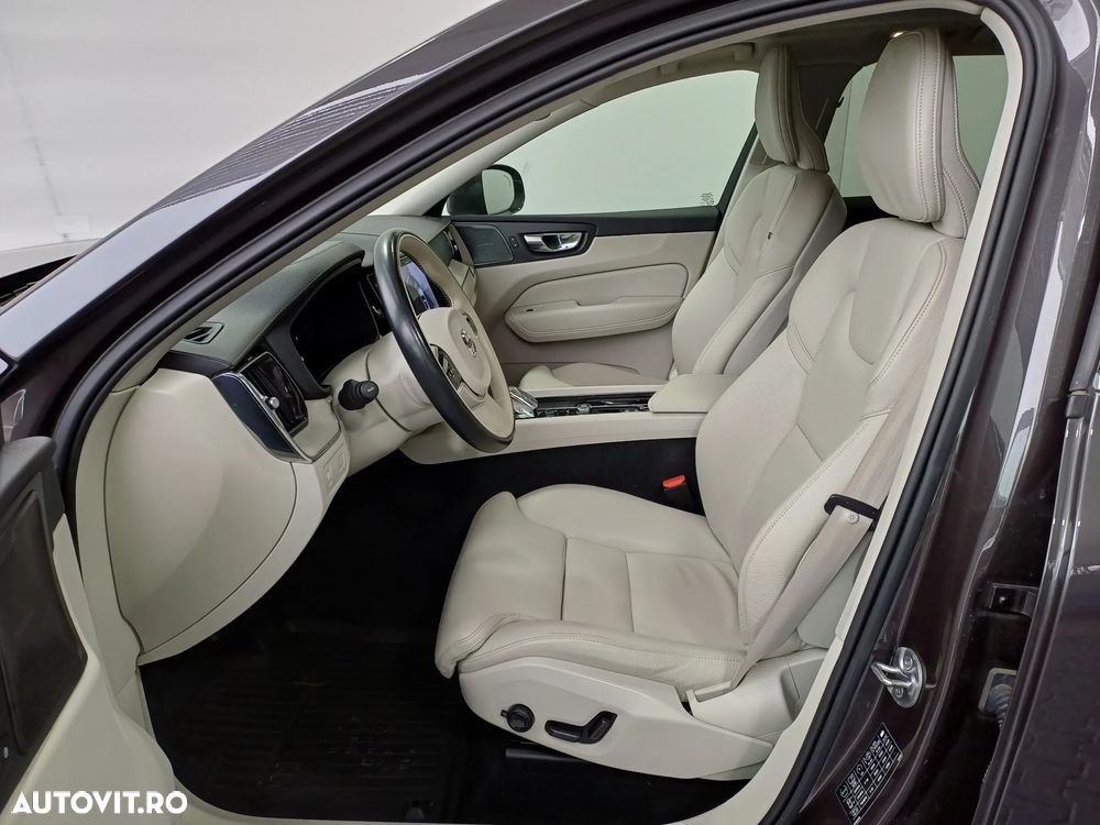 Volvo XC 60 T5 AWD Inscription - 4