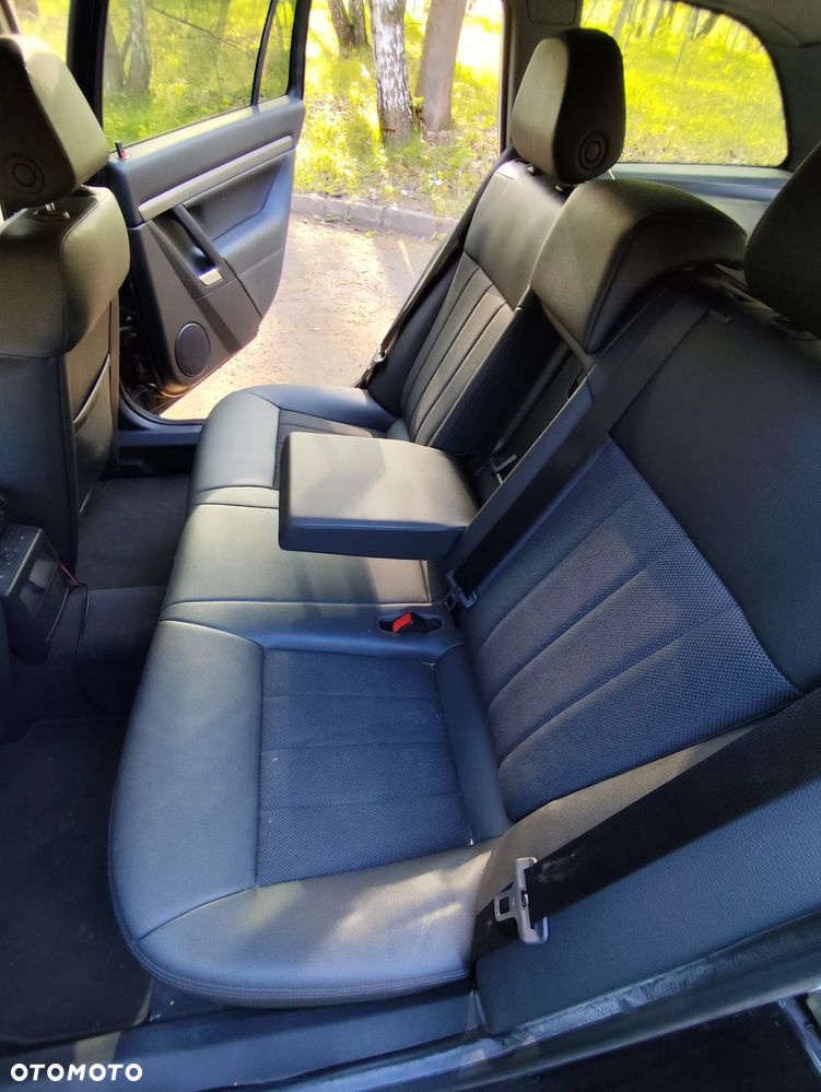 Opel Vectra 1.9 CDTI Cosmo - 9