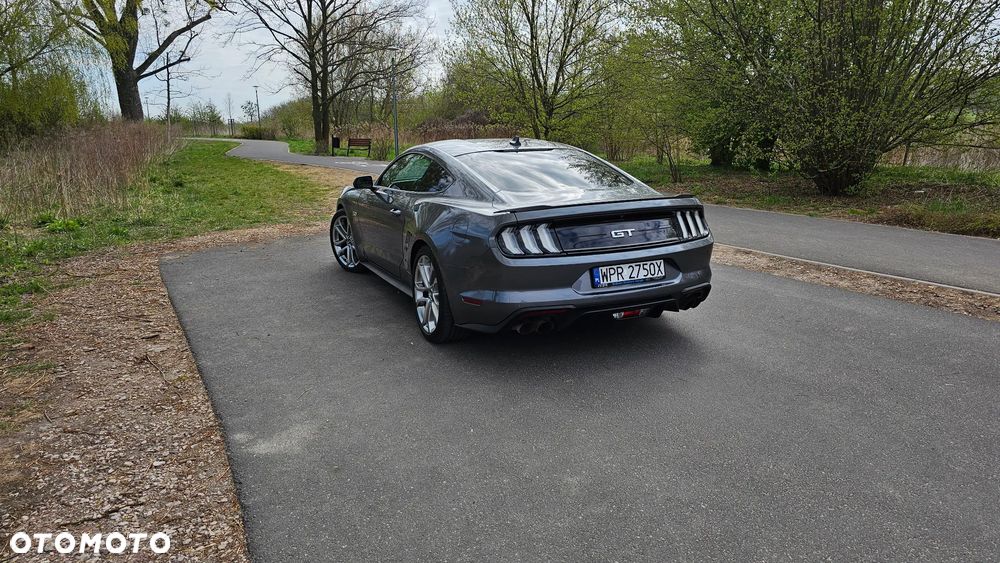 Ford Mustang - 6
