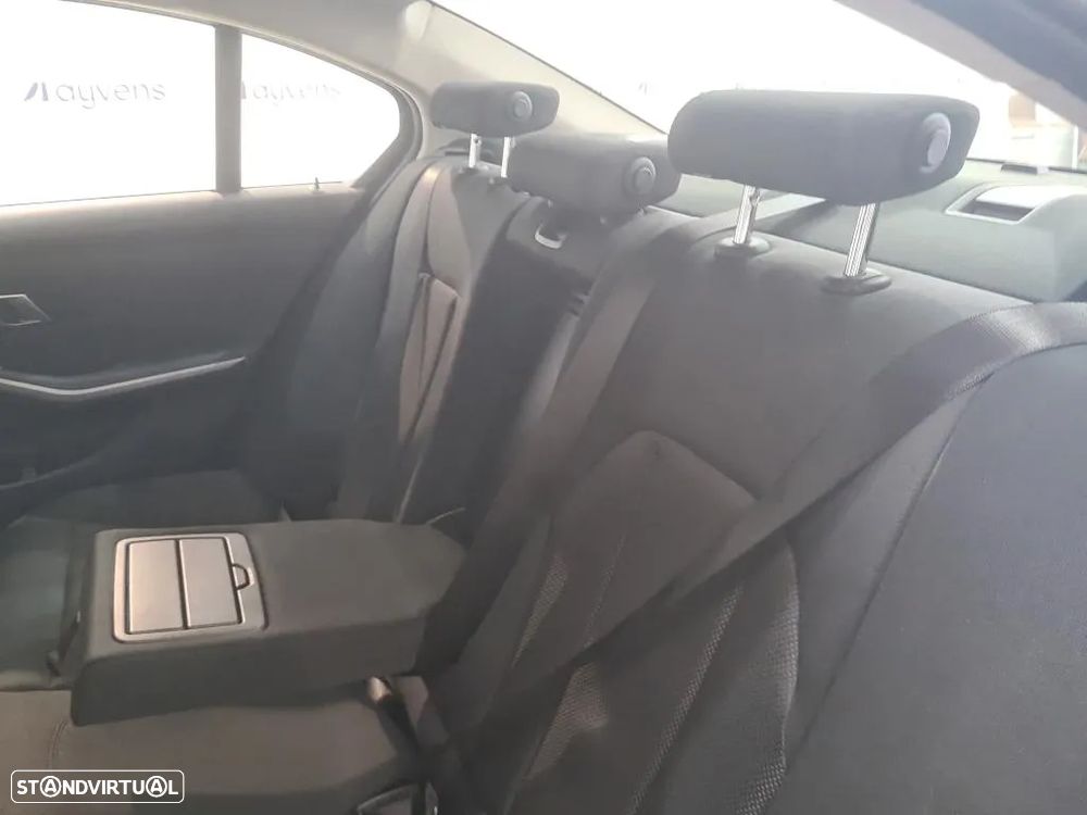 BMW 330 e Corporate Edition Auto - 9
