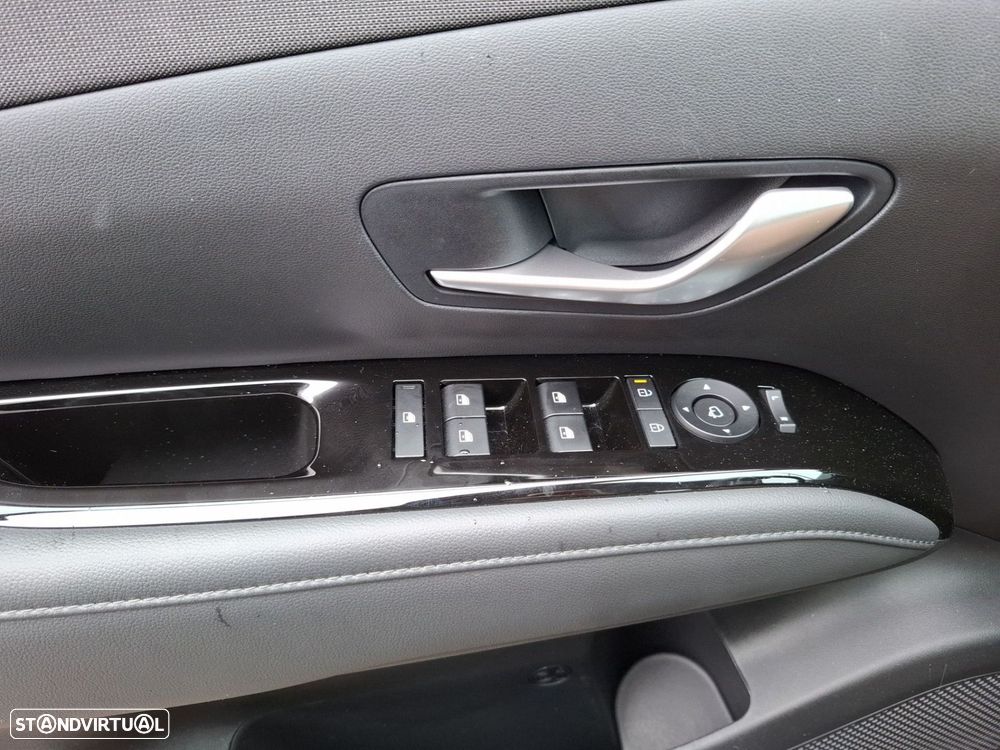 Hyundai Tucson 1.6 T-GDI HEV Vanguard + TT - 13