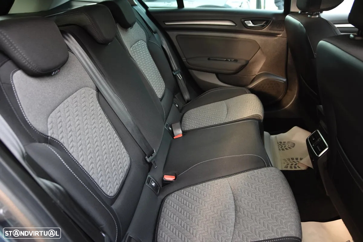 Renault Mégane Sport Tourer 1.5 Blue dCi Limited - 11