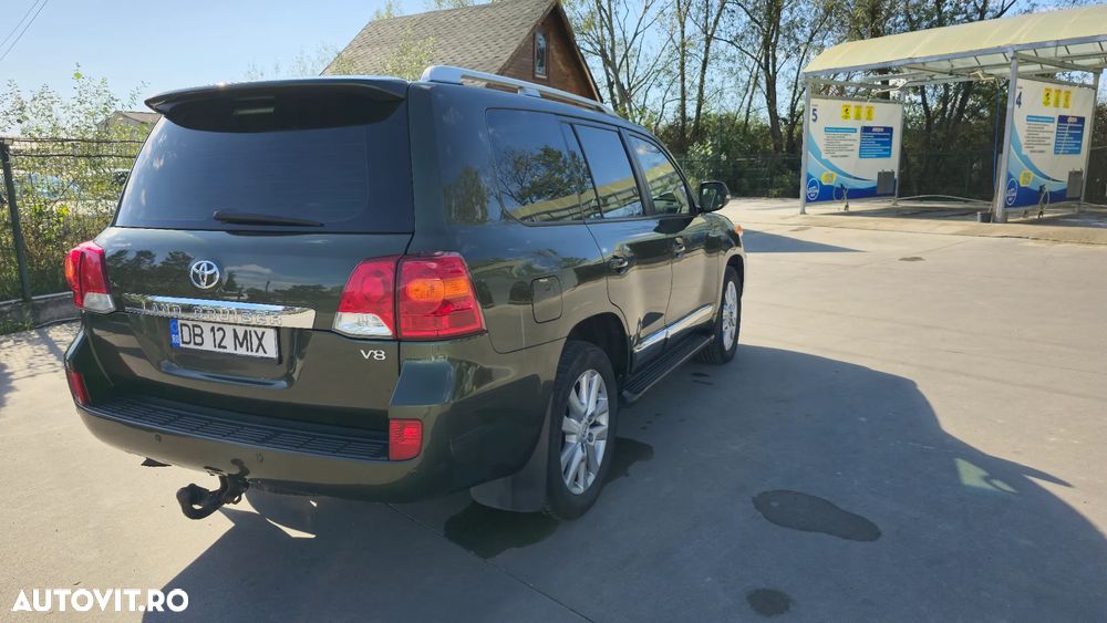Toyota Land Cruiser 4.5 D-4D V8 Luxury - 7