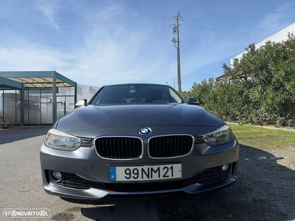BMW 318 d Touring - 4
