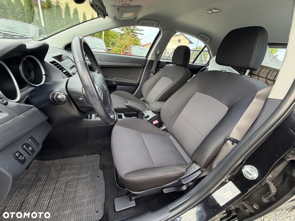 Mitsubishi Lancer 1.8 Intense - 35