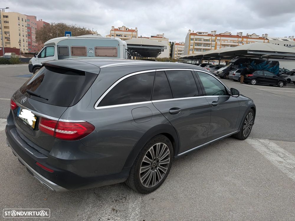 Mercedes-Benz E 220 d 4-Matic All Terrain Avantgarde + - 31