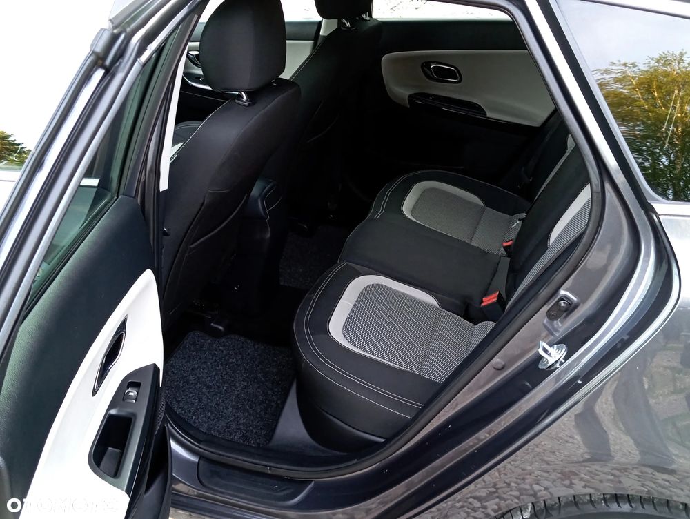 Kia Ceed 1.6 GDI Edition 7 - 16