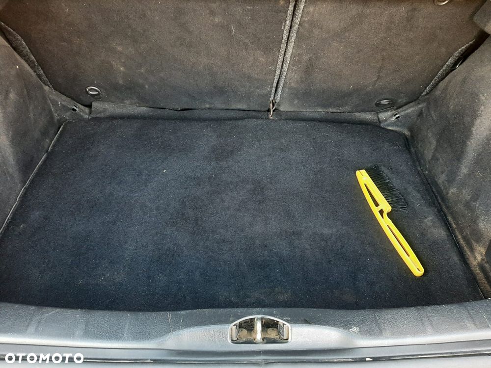 Citroën C4 1.6 HDi FAP Style - 12