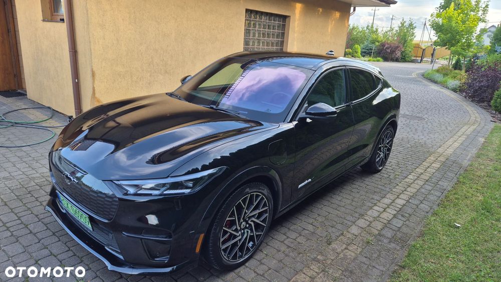 Ford Mustang Mach-E AWD GT - 2