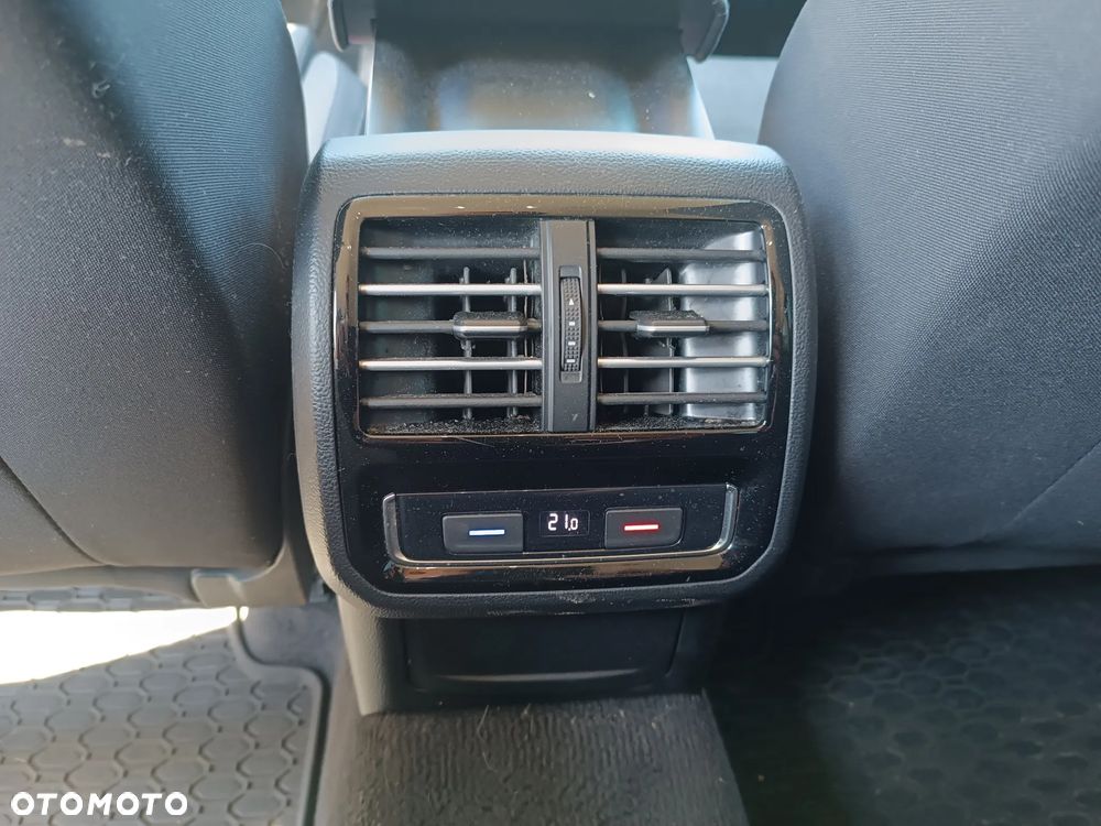 Volkswagen Passat 1.4 TSI BMT ACT Comfortline DSG - 35