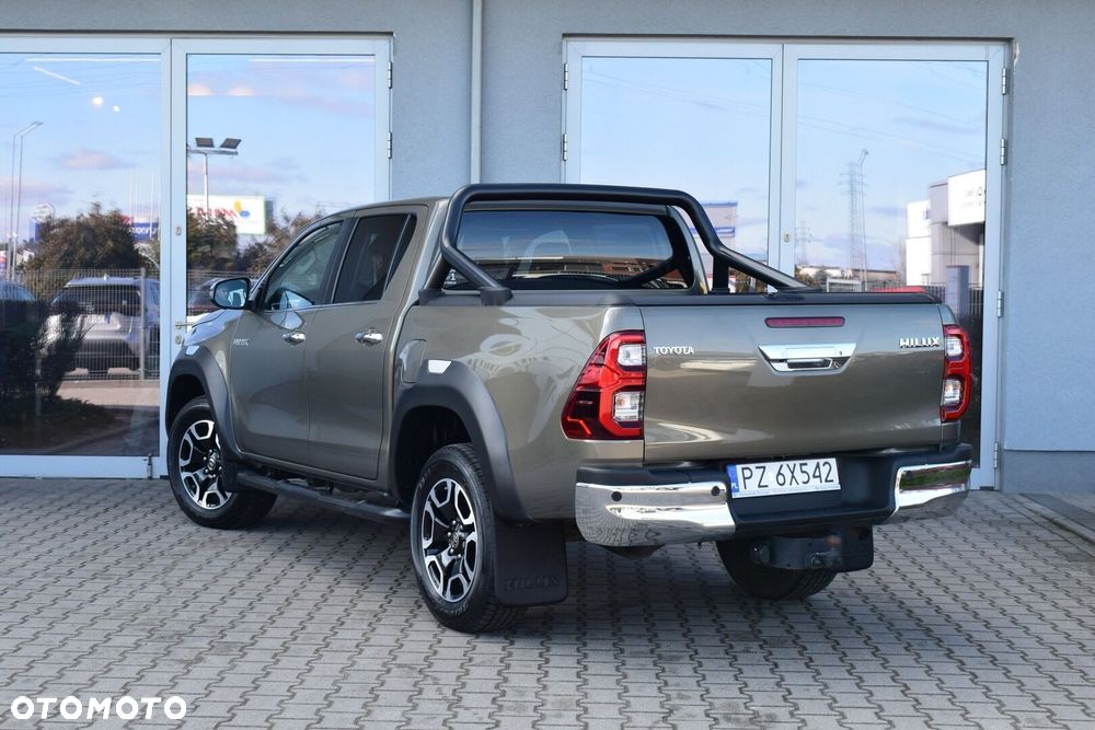 Toyota Hilux 2.8 D-4D mHEV Double Cab Executive 4x4 - 9