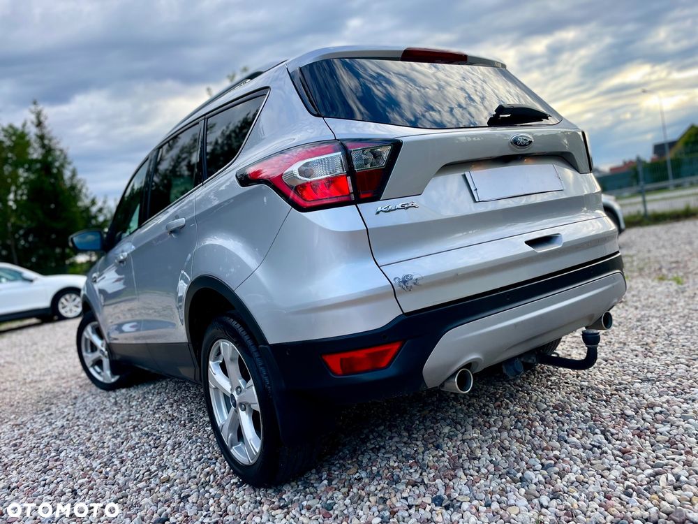 Ford Kuga 2.0 TDCi 4x4 Titanium - 4