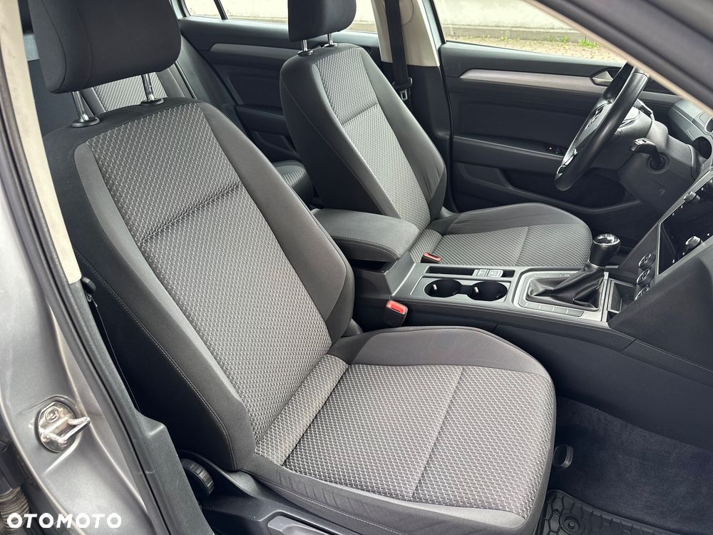 Volkswagen Passat Variant - 20