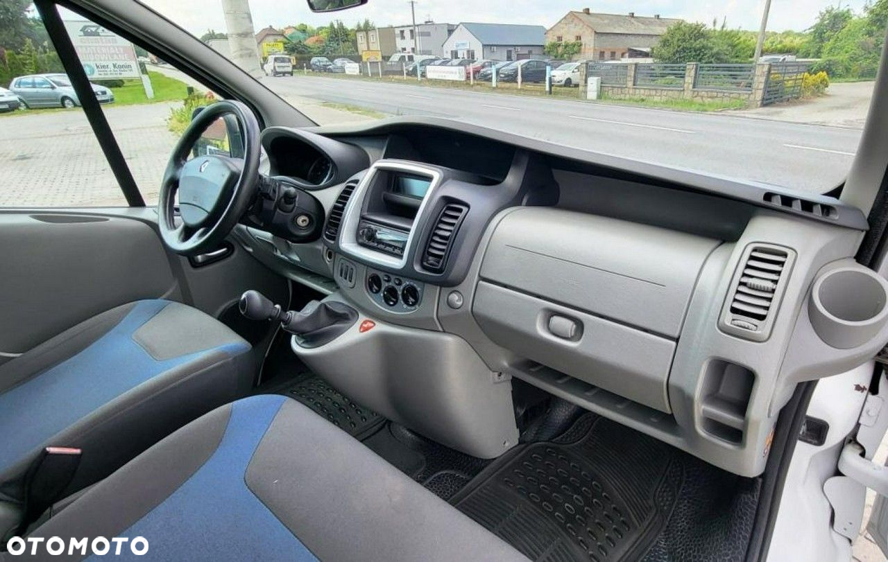 Renault Trafic - 11