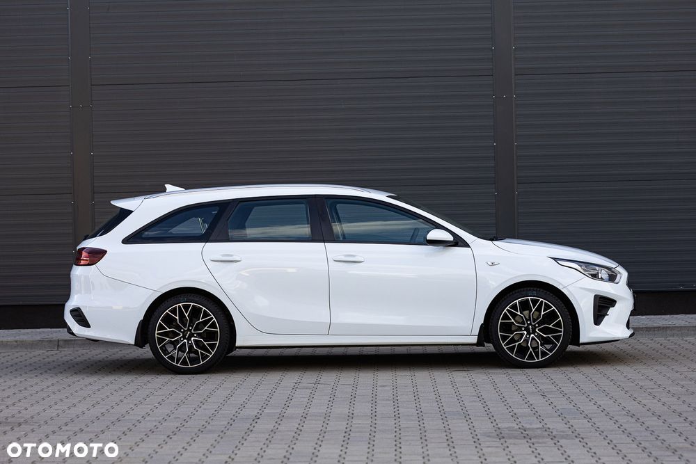 Kia Ceed 1.6 CRDi SCR GT-Line - 6