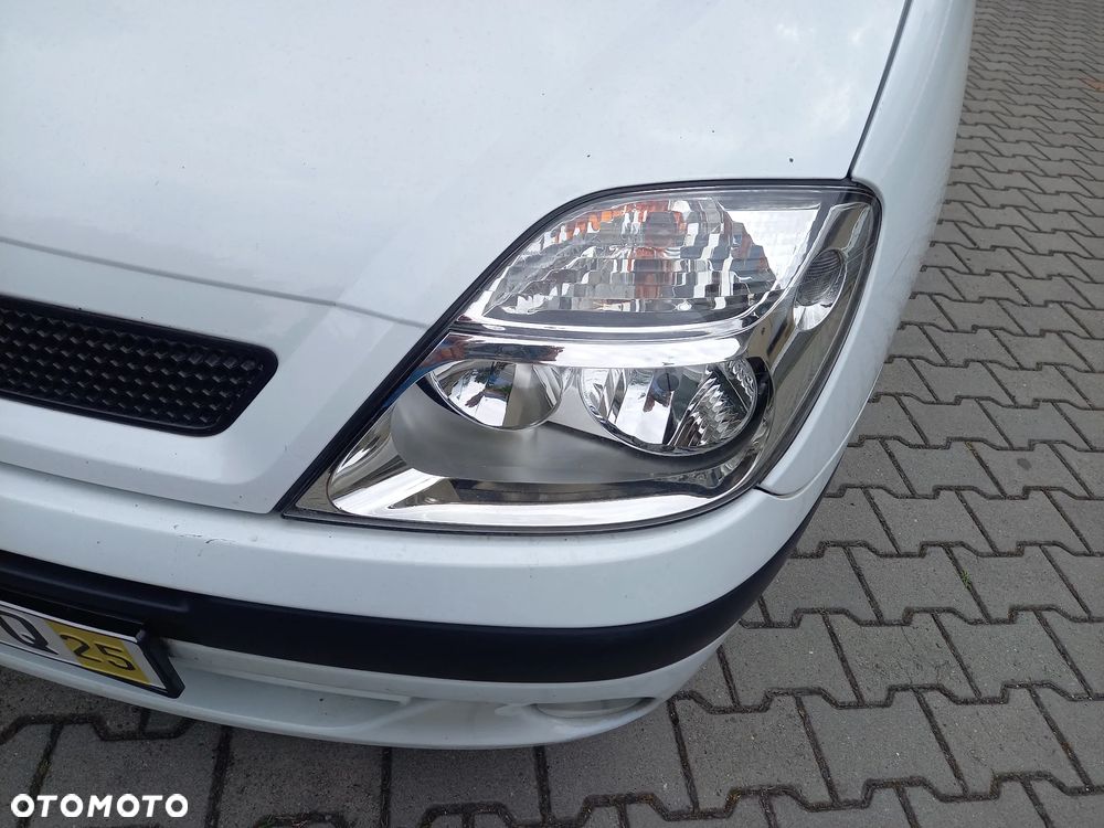 Renault Scenic 1.6 16V Privilege - 14