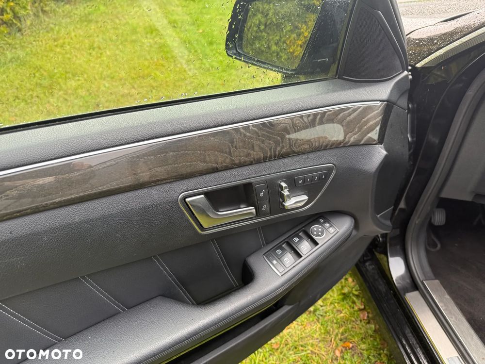 Mercedes-Benz Klasa E 300 BlueTec Hybrid - 6