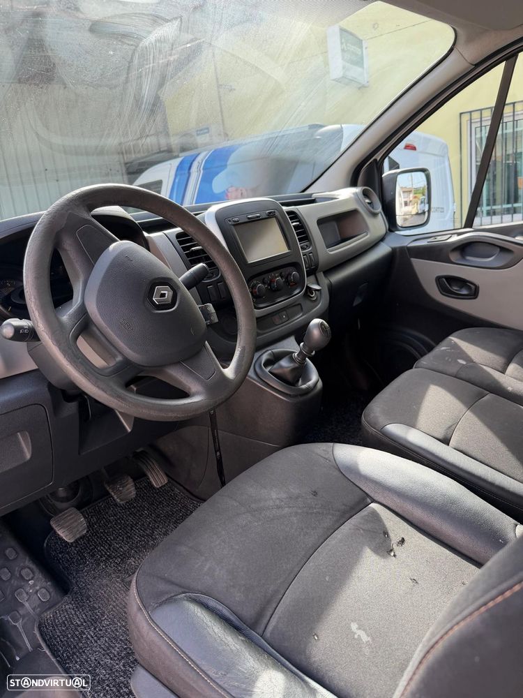 Renault Trafic - 6