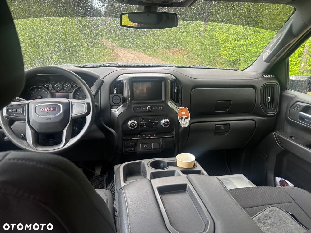GMC Sierra - 10