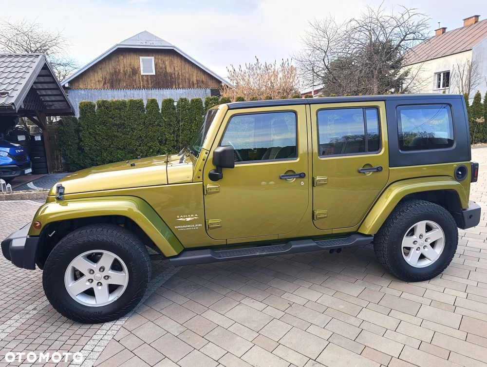 Jeep Wrangler Unlimited 3.8 Automatik Sahara - 11