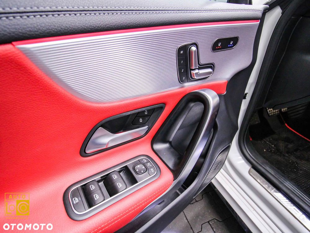 Mercedes-Benz CLA - 31