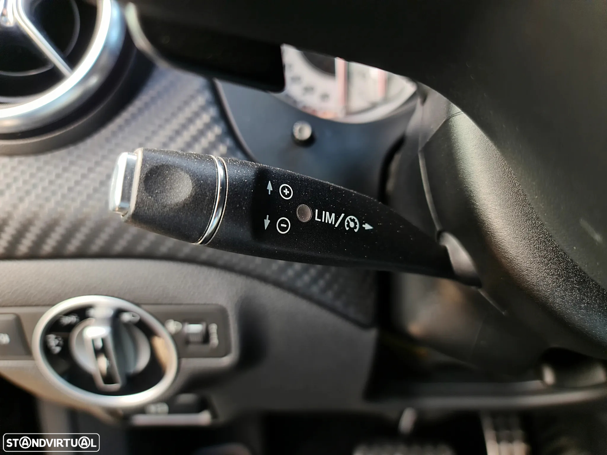 Mercedes-Benz A 180 d 7G-DCT AMG Line - 13