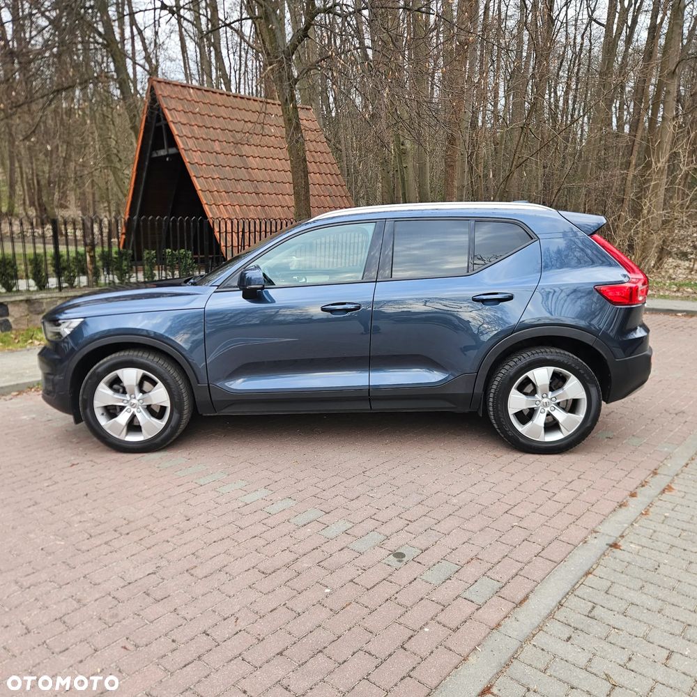 Volvo XC 40 B4 B AWD DKG Momentum Pro - 11