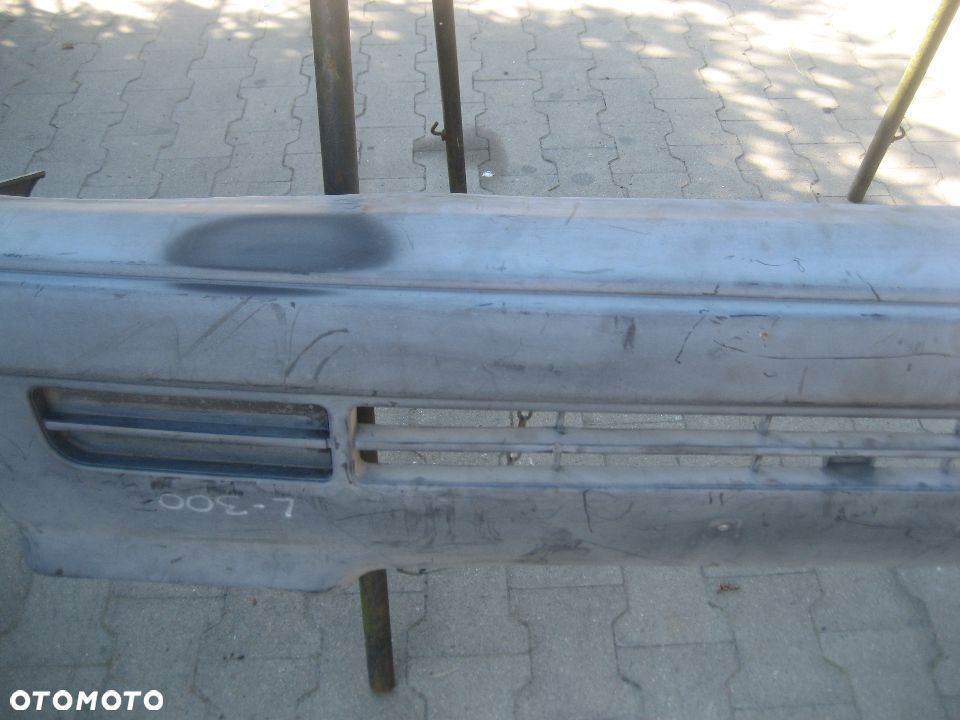 mitsubishi l300 l 300 86-90r zderzak przedni mb507810 - 3