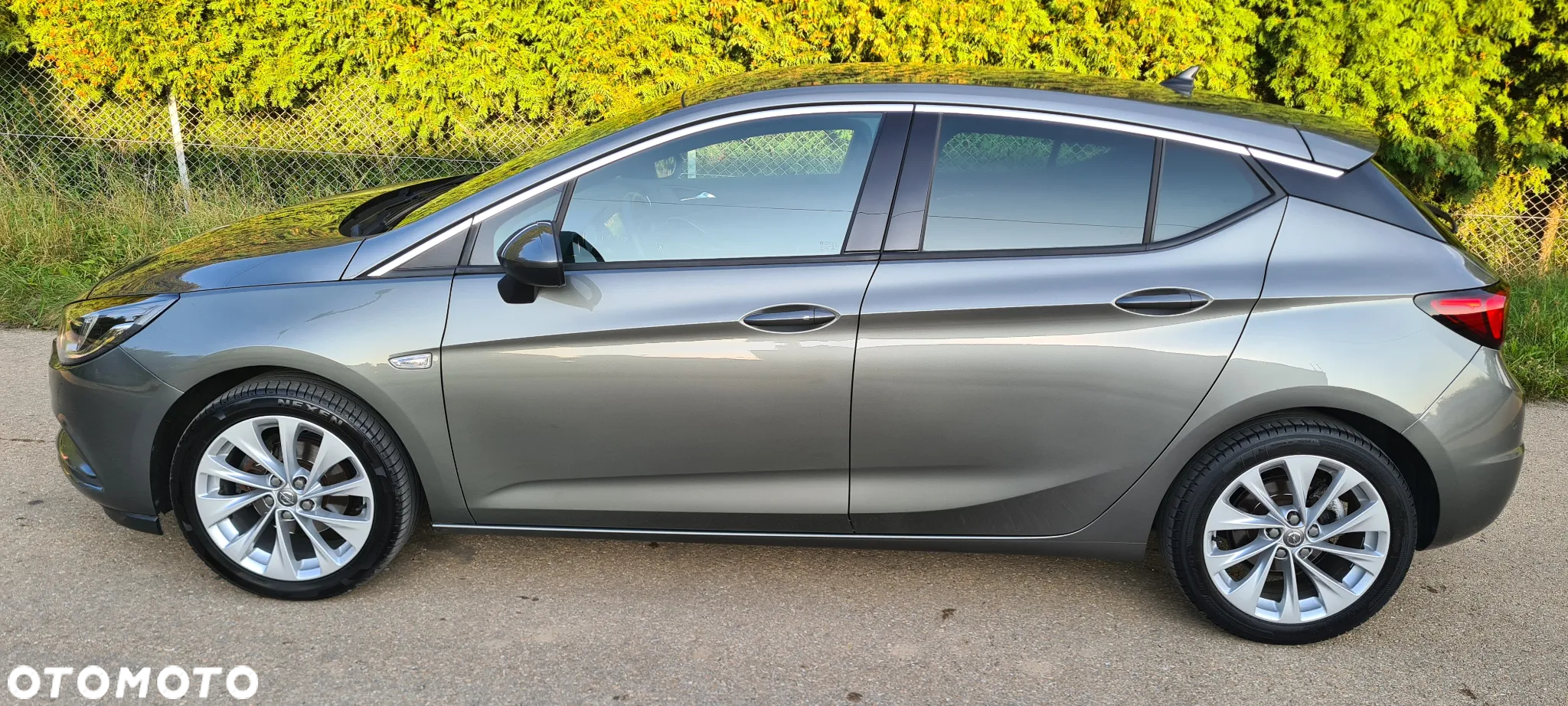 Opel Astra V 1.4 T Elite - 3