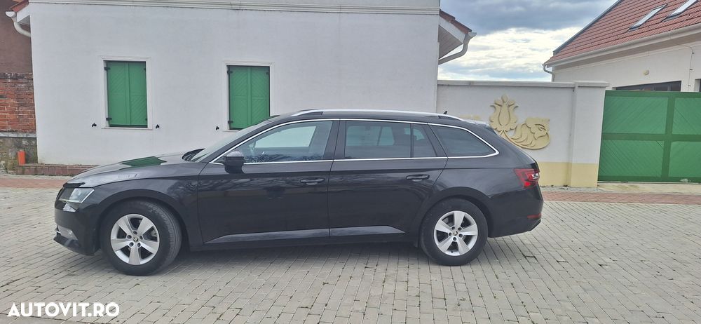 Skoda Superb 2.0 TDI DSG Style - 5