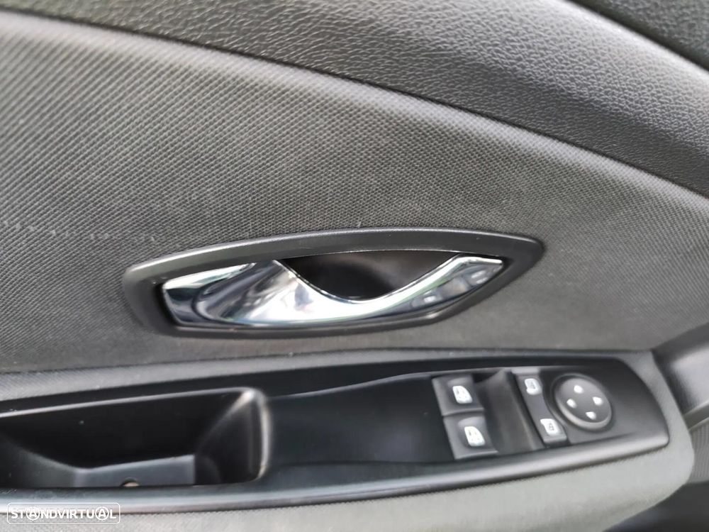Renault Mégane Sport Tourer 1.5 dCi Dynamique S - 16