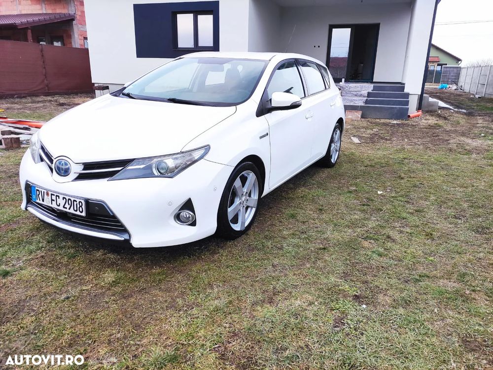 Toyota Auris - 1