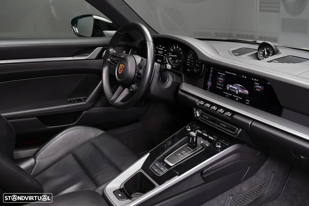 Porsche 911 (992) Carrera PDK - 27