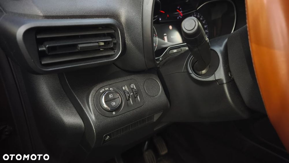 Opel Combo XL 1.2 Turbo Enjoy S&S - 25