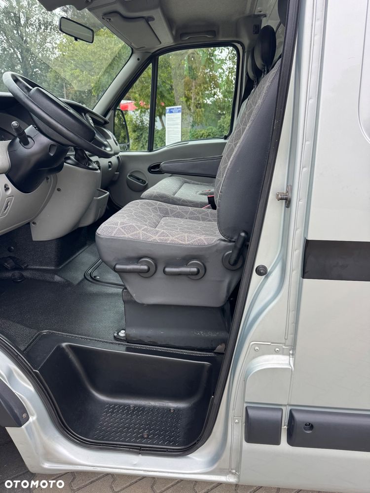 Renault Master - 32