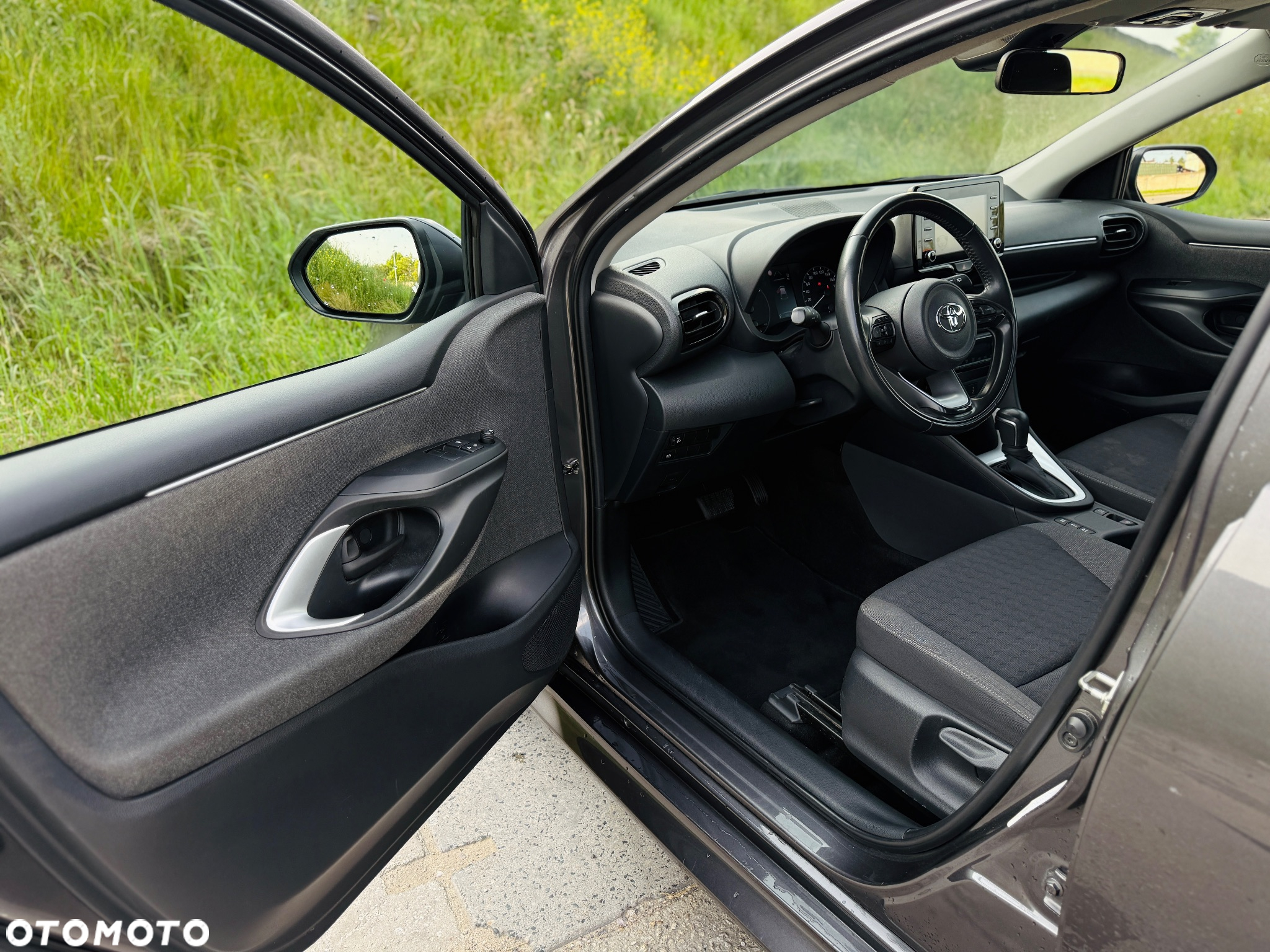 Toyota Yaris Hybrid 1.5 Comfort - 12