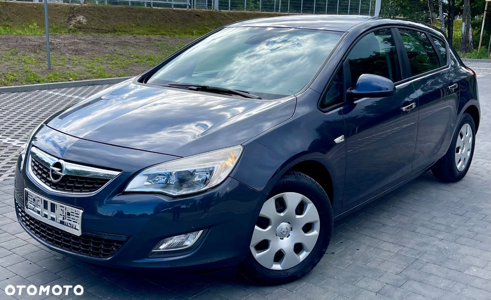 Opel Astra 1.4 T Essentia - 1