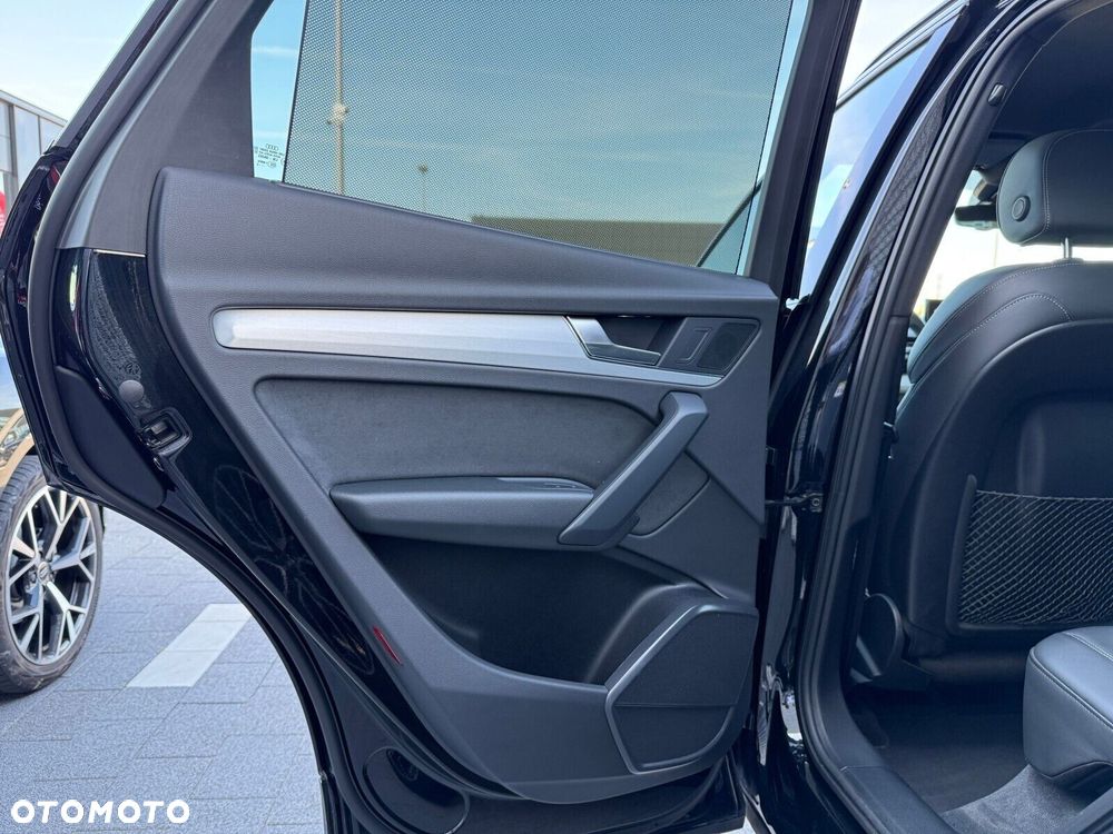 Audi Q5 Sportback - 12