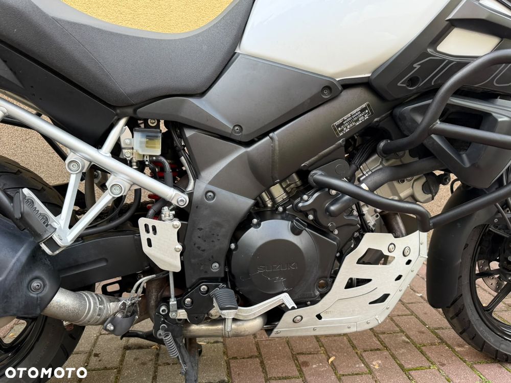 Suzuki DL - 40