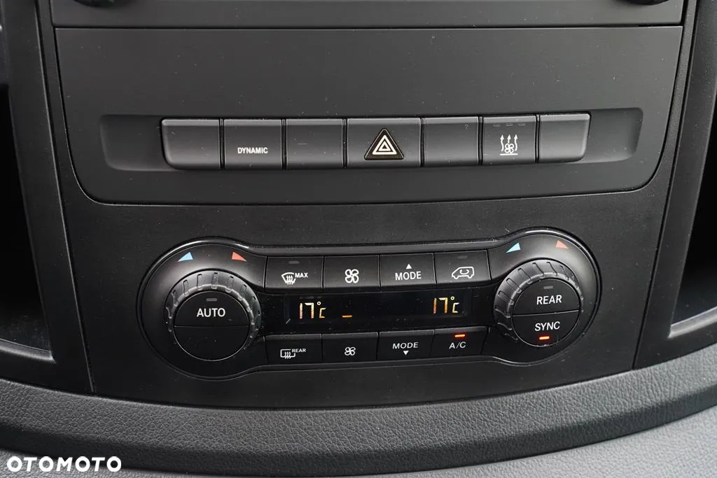Mercedes-Benz Vito - 25