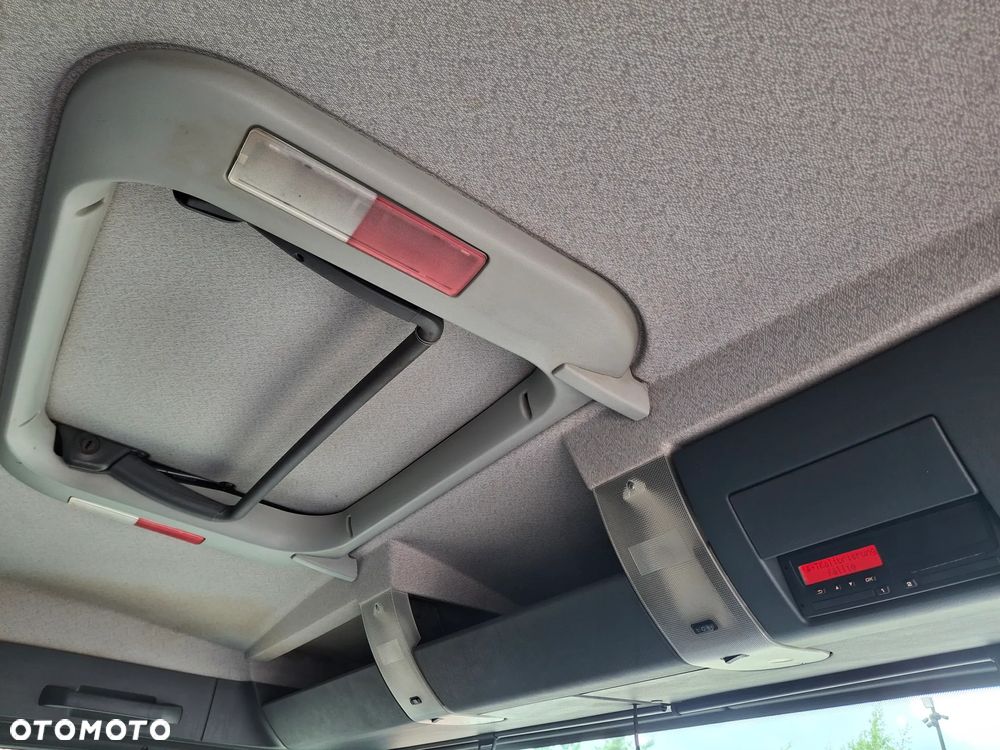 MAN TGS 18.320 Zamiatarka Bucher Optifant 70 2 Silniki Szczotki L/R Karcher Listwa Wysokiego Ciśnienia Dodatkowy Zbiornik Wody - 21