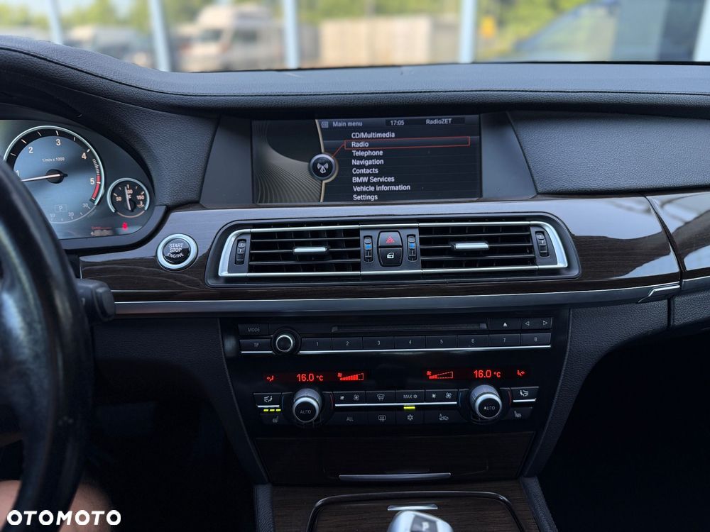 BMW Seria 7 730d - 23