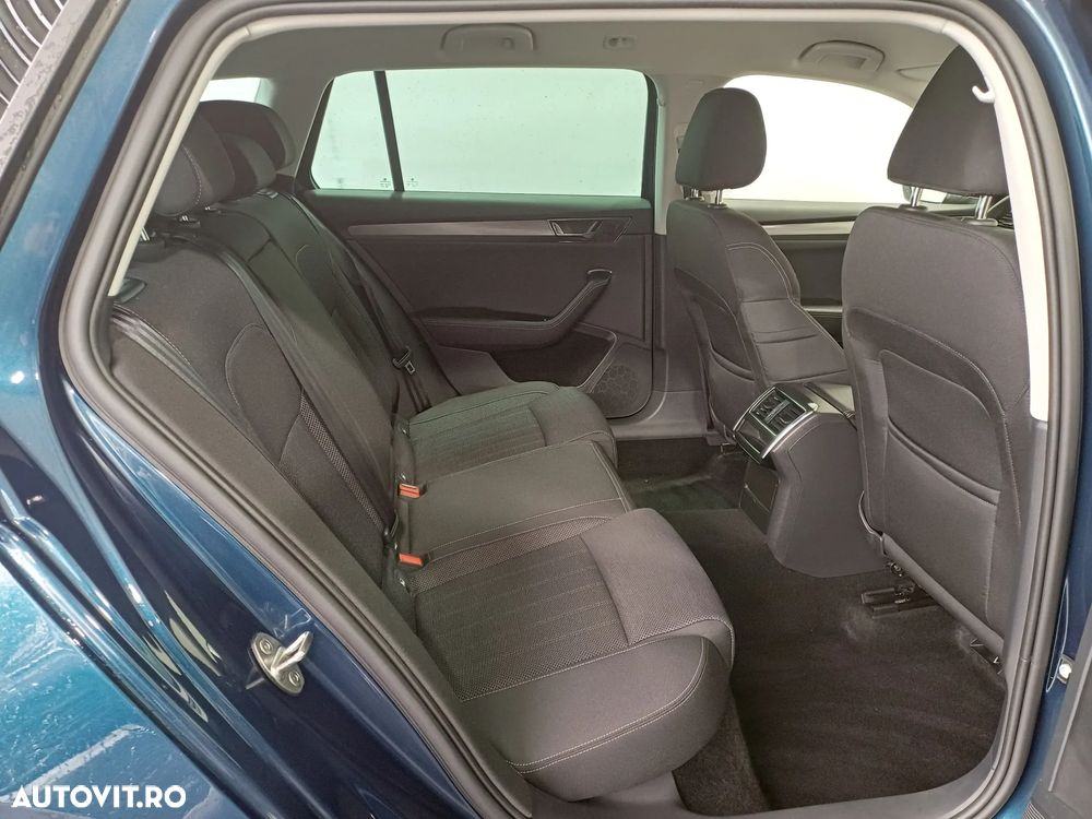 Skoda Superb 2.0 TDI DSG Style - 33