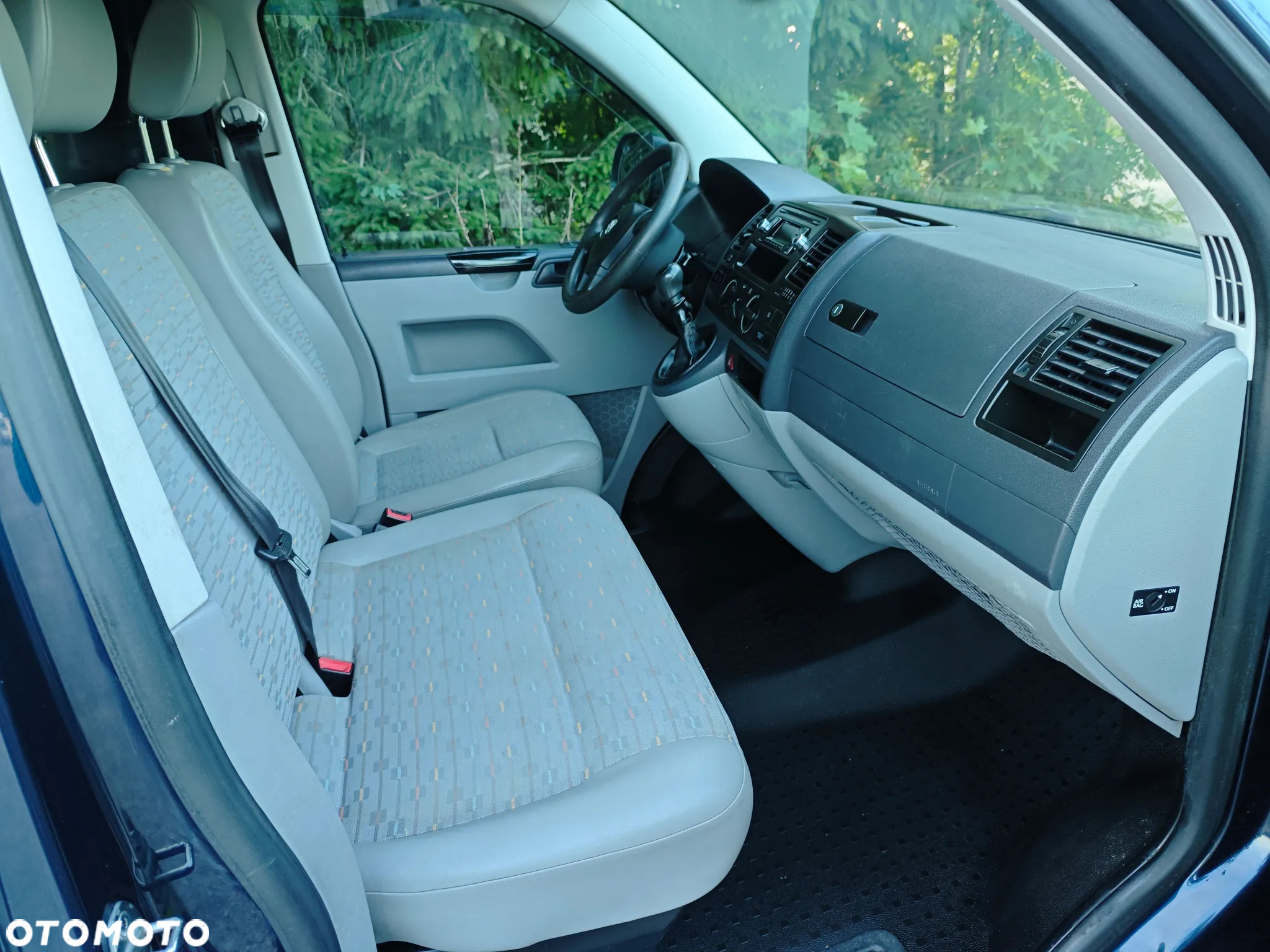 Volkswagen TRANSPORTER T5 - 6