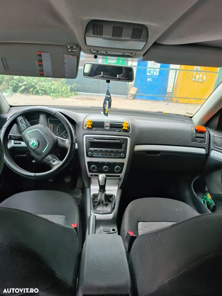 Skoda Octavia 1.6 TDI ACTIVE - 6