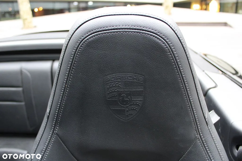 Porsche 911 Carrera Cabriolet PDK - 14
