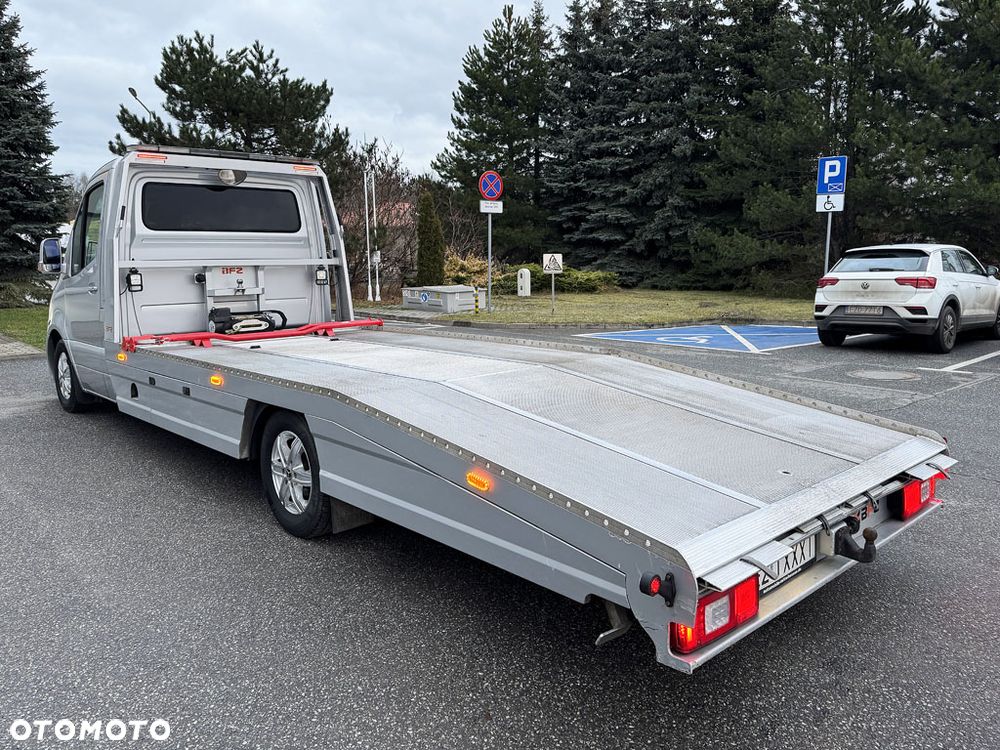 Mercedes-Benz Sprinter - 18