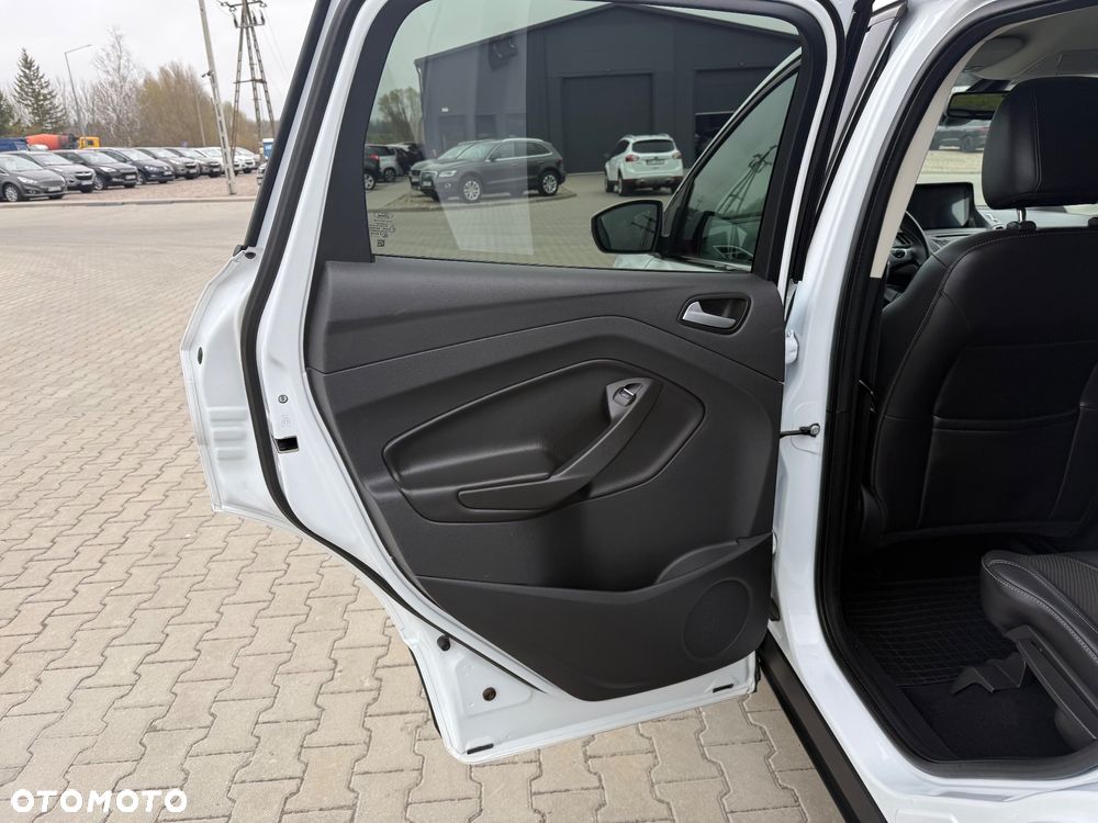 Ford Kuga 2.0 TDCi 4x4 Titanium - 17