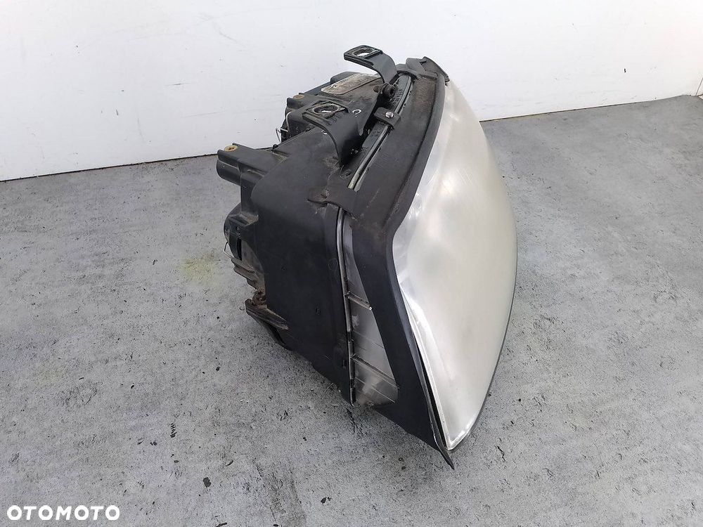LAMPA PRZÓD LEWA XENON AUDI A4 B6 - 6